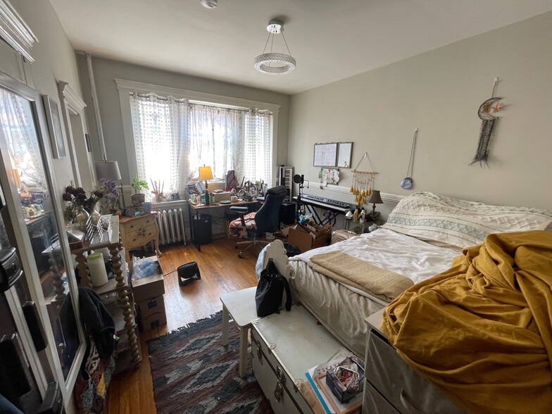 Building Photo - 38 Hemenway St