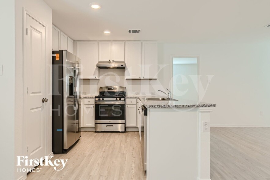 Building Photo - 7262 Plow Run