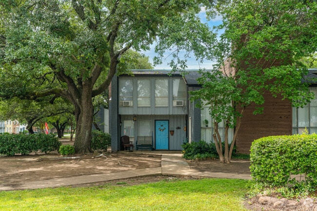 Building Photo - Southwind