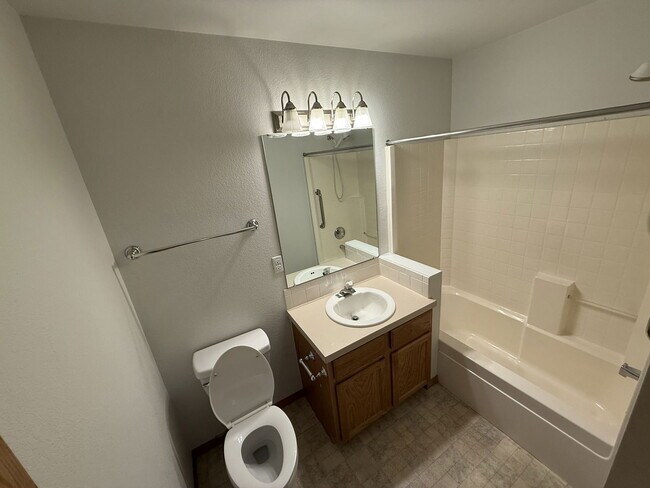 Building Photo - 2114 Water Blossom Ln