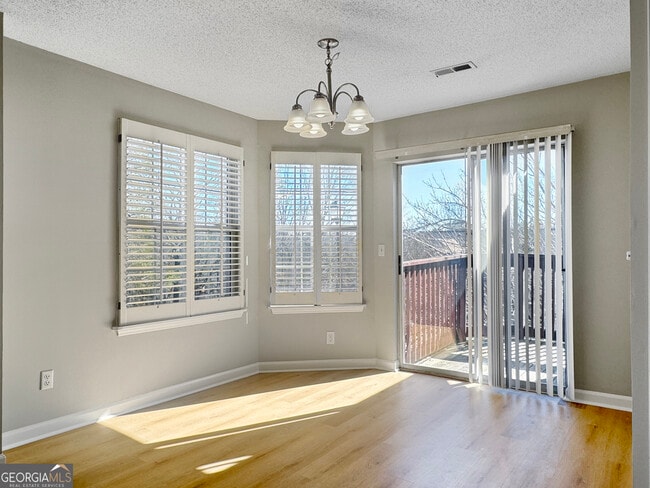 Building Photo - 901 Wentworth Ct