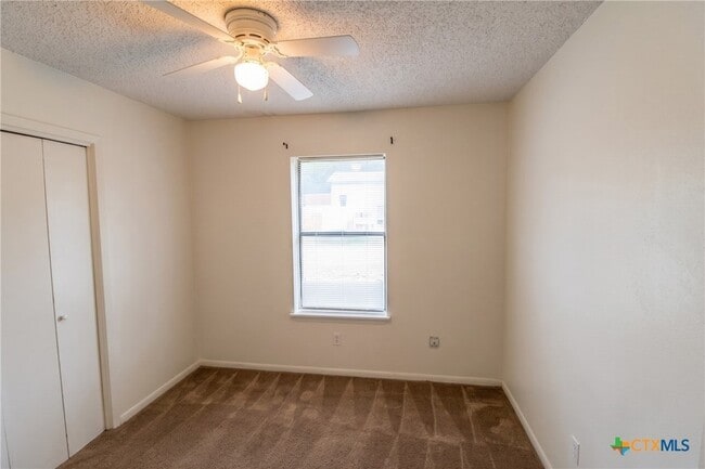 Building Photo - 703 Traci Dr