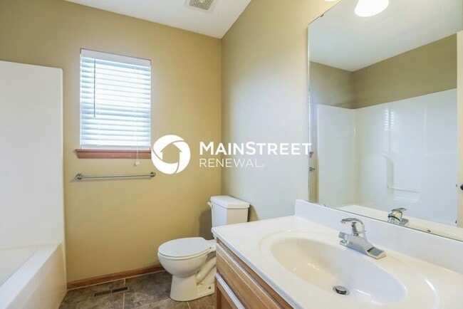 Building Photo - 3 Bedroom Pet-Friendly Home in Grain Valley, MO with Main Street Renewal