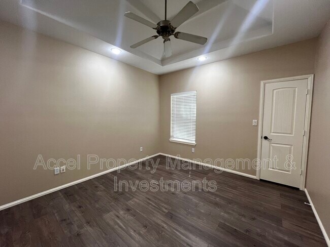 Building Photo - 1301 San Felipe Dr