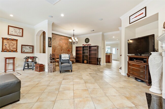 Building Photo - 15 Crocus Petal St