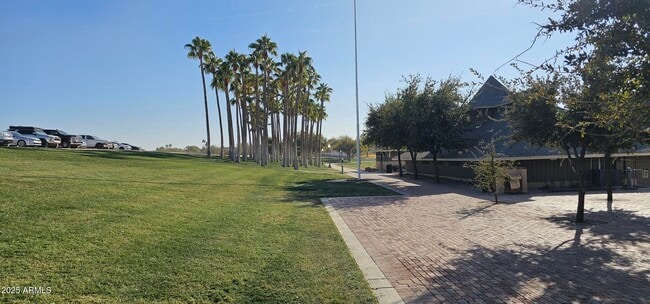 Building Photo - 17913 W Desert View Ln