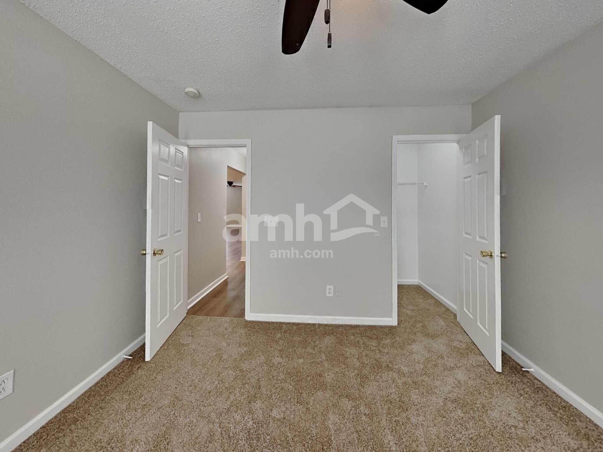 Building Photo - 674 Springtree Lane