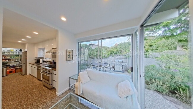 Building Photo - 5339 Berkeley Rd