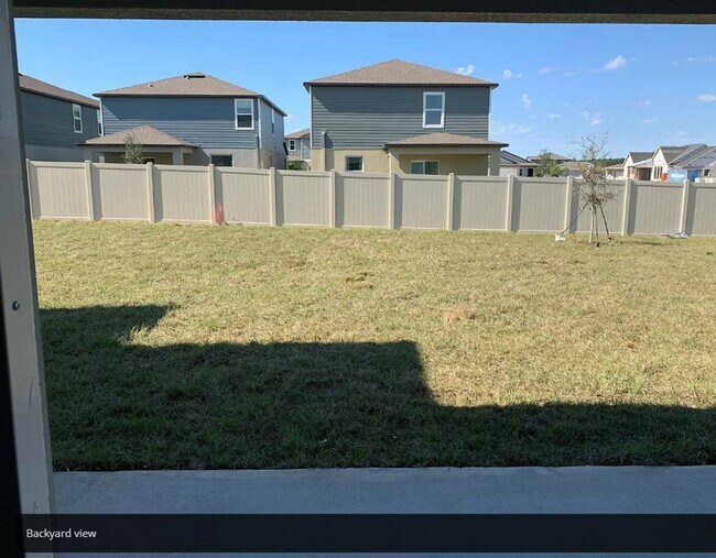 Building Photo - Stunning 4 Bedroom, 3 Bathroom House! Available Now!