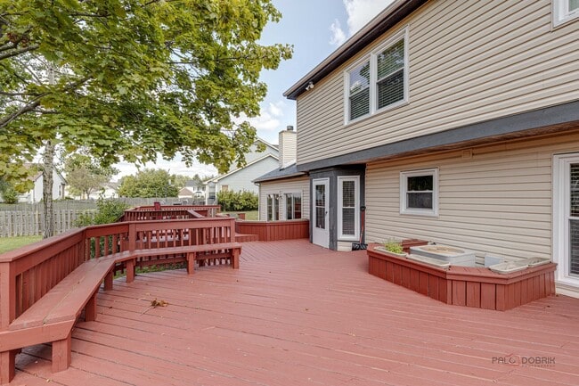 Building Photo - 285 Stanton Dr
