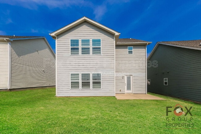 Building Photo - 124 Canada Dr