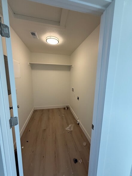 Building Photo - 2070 N 325 E
