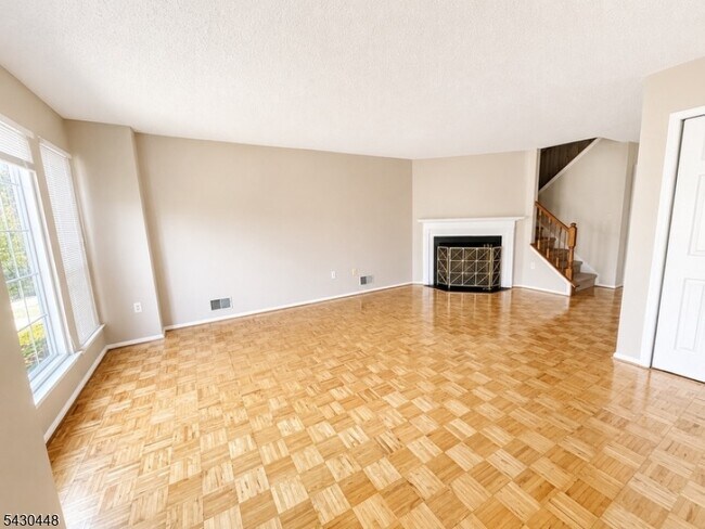 Building Photo - 774 Sassafras Ct