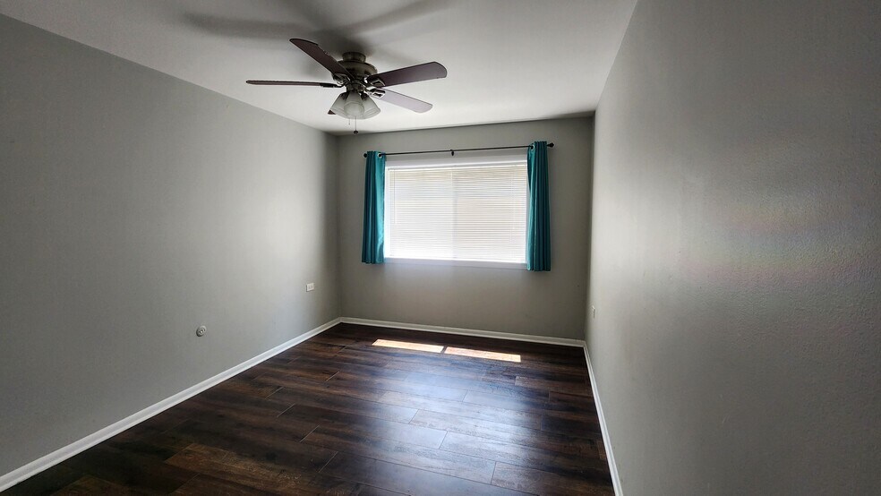 Building Photo - 191 Hillcrest Ter