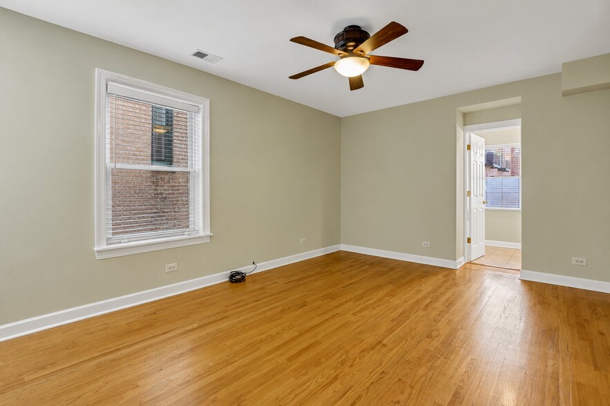 Building Photo - 3011 W Gunnison St
