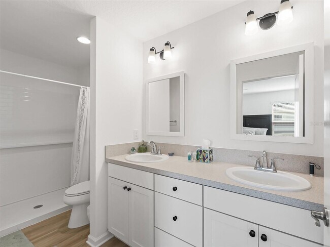 Building Photo - 928 Veronica Ct