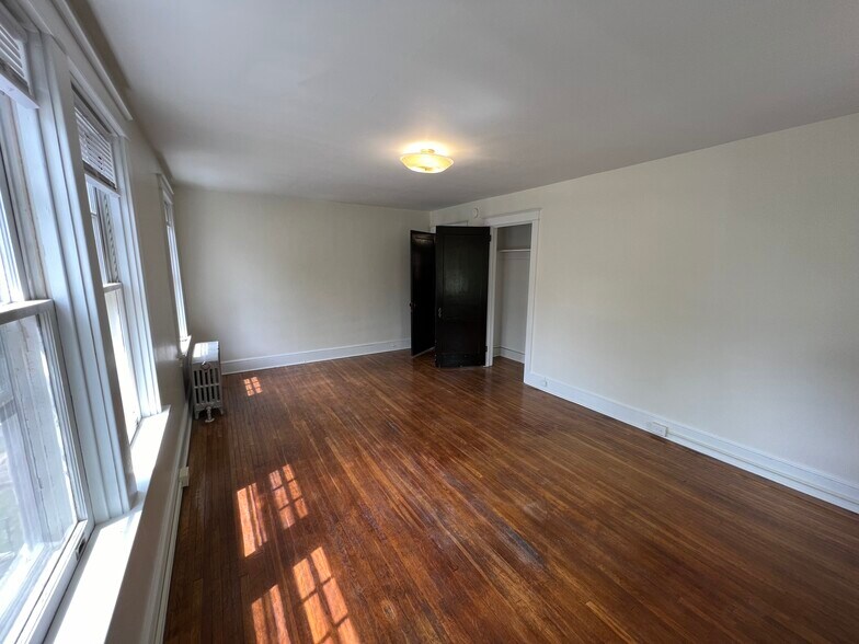 Bedroom 1 - 81 S Pearl St