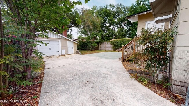 Building Photo - 3619 Riverside Ave