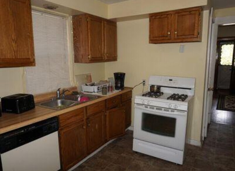 Building Photo - 412 W Vine St