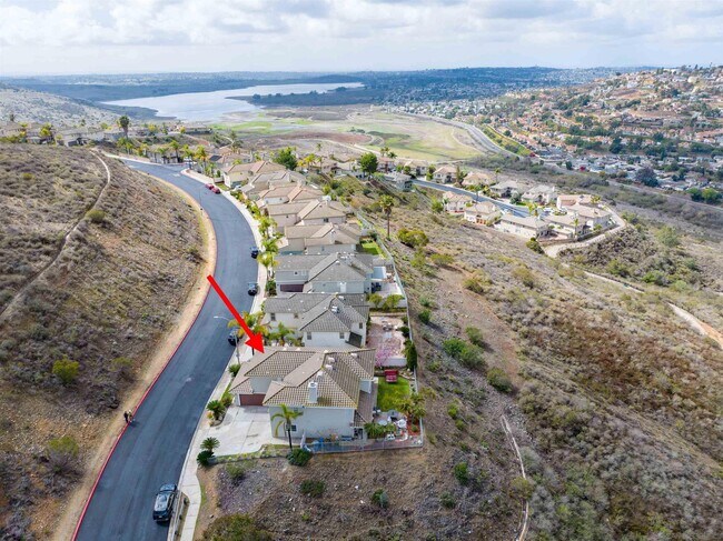 Building Photo - 10394 Valley Waters Dr