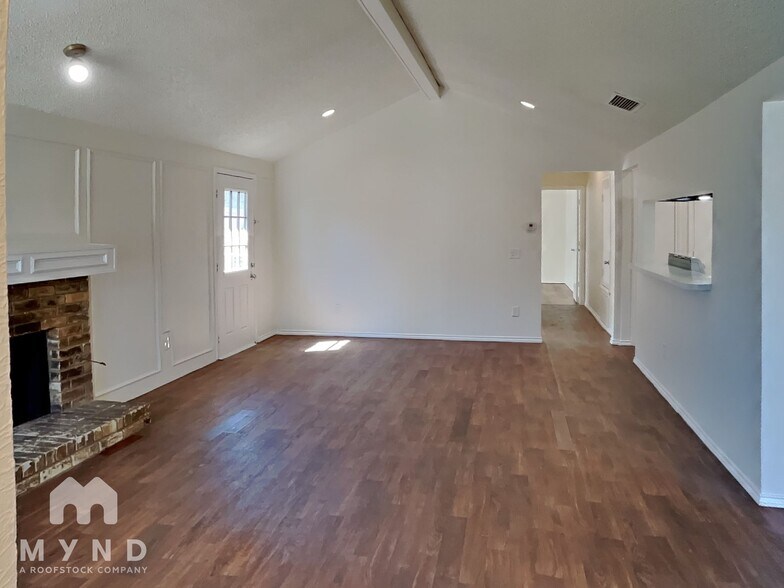 Building Photo - 11903 Garden Terrace Dr