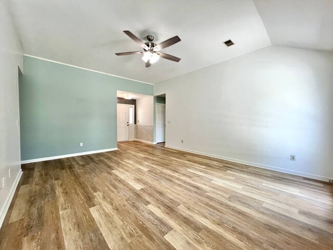Building Photo - 104 Weatherby Ct