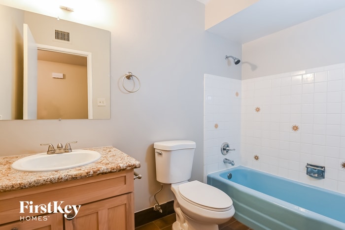 Building Photo - 8940 E Pine Valley Dr