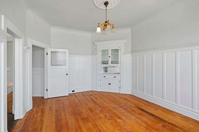 Building Photo - 263-267 South Van Ness Avenue, Unit 265