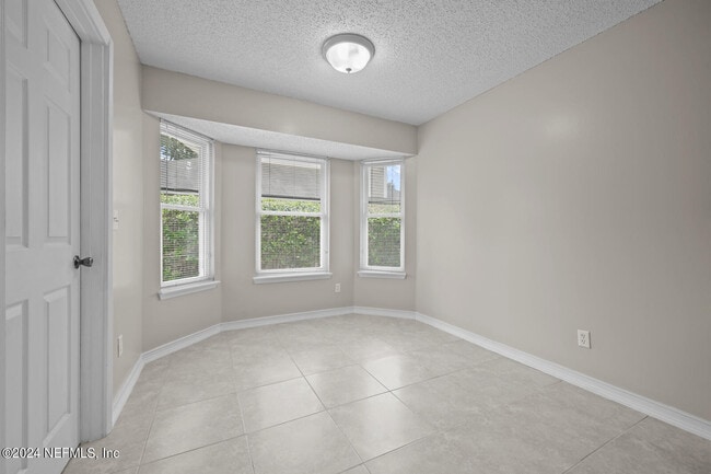 Building Photo - 4736 Kernan Mill Ln E