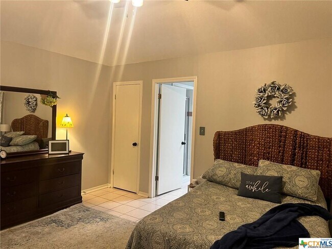 Building Photo - 103 Sunrise Ct