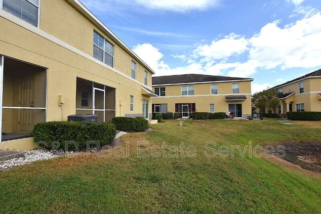 Building Photo - 515 Sandstone St