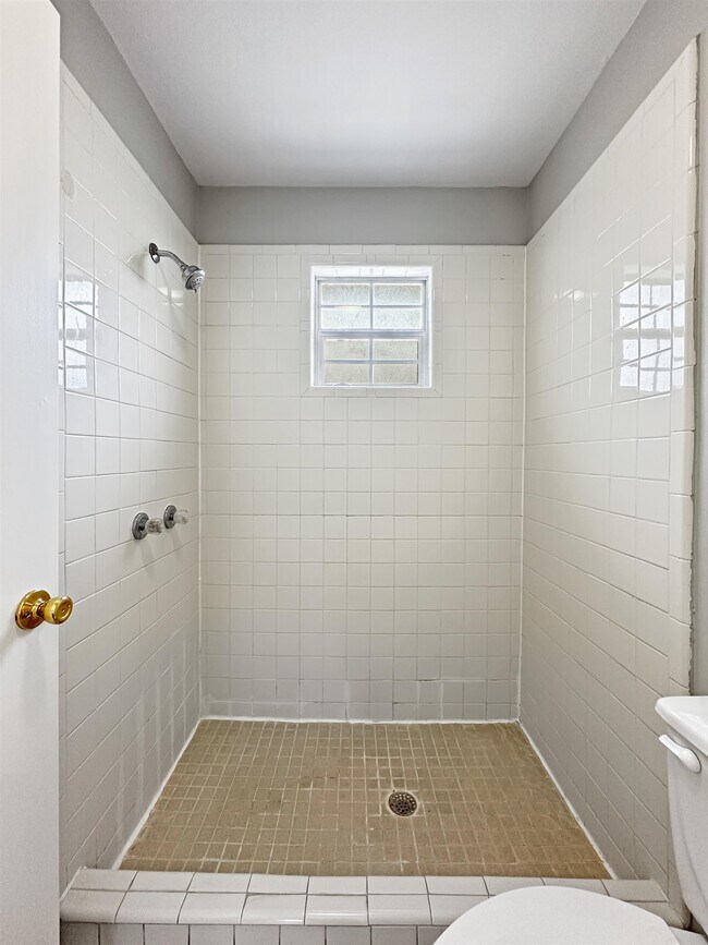 Building Photo - 2908 Green St