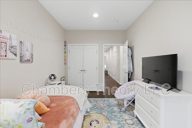 Building Photo - 42392 Soave Dr
