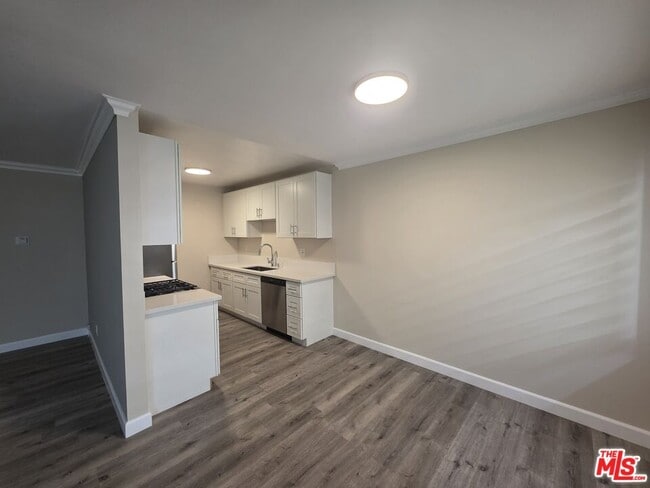 Building Photo - 7972 Norton Ave