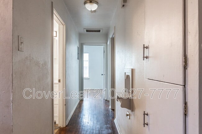 Building Photo - 231 Craigmont Ln