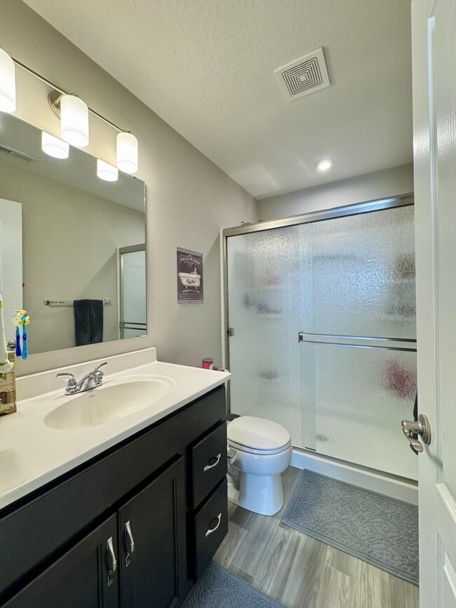 Building Photo - 2506 Crosshill Dr