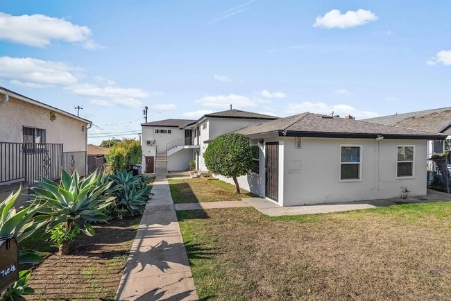 Building Photo - 734 S 46th St