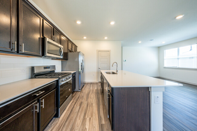 Building Photo - 13708 Lubeck Dr