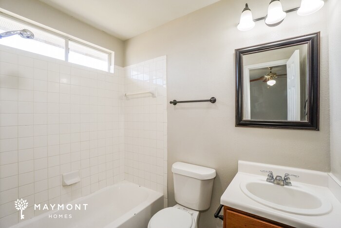 Building Photo - 8415 Chalk Hill Cove