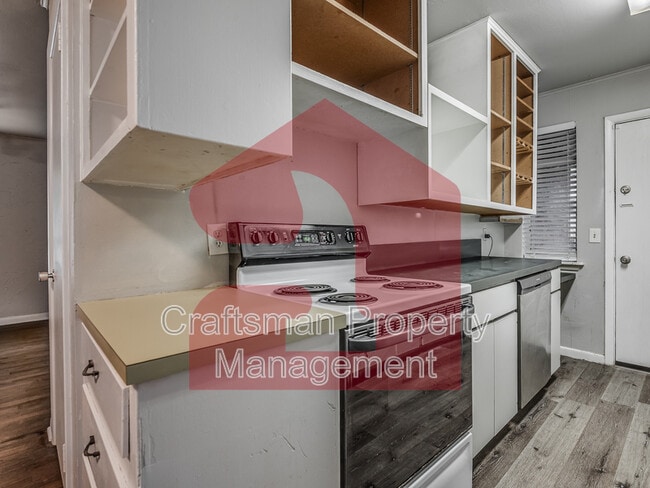 Building Photo - 2915 NW 72nd St