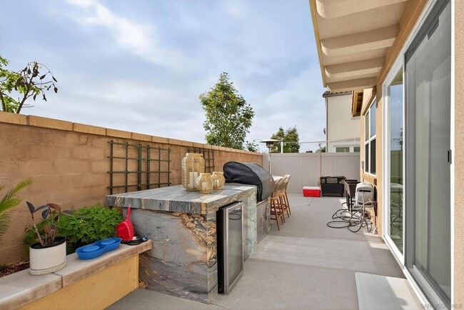 Building Photo - 1733 Artemisia Ct