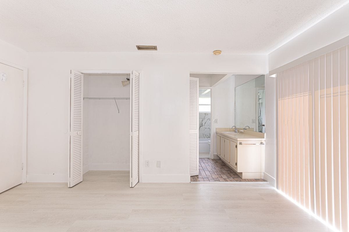 Building Photo - 202 Sparrow Dr