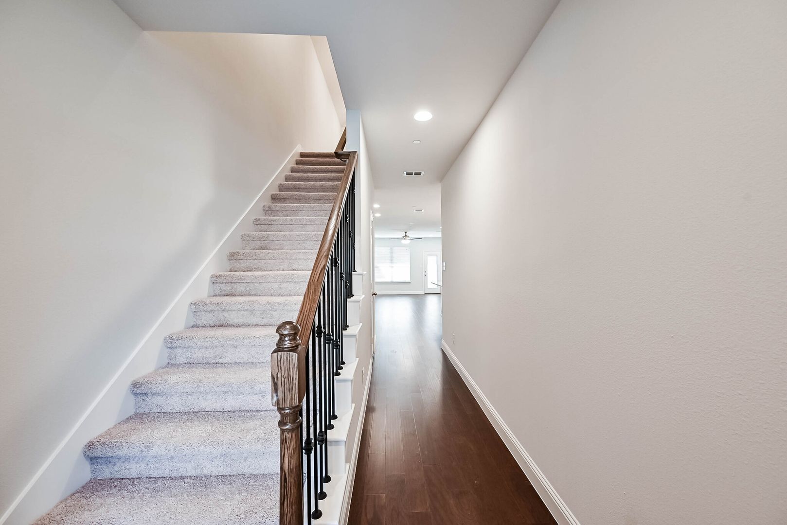 Building Photo - 4252 Mingo Dr