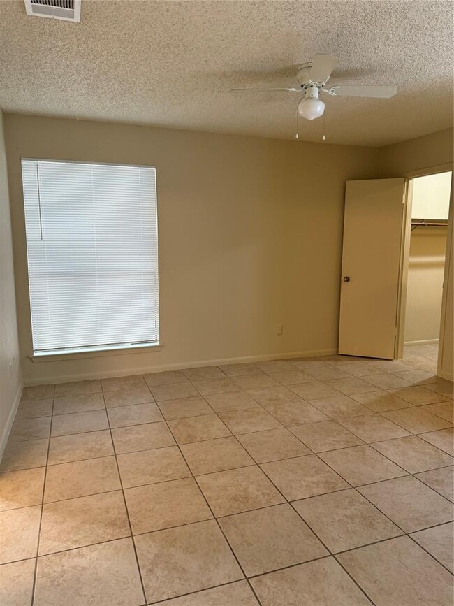 Building Photo - 9011 Sedgemoor Trail