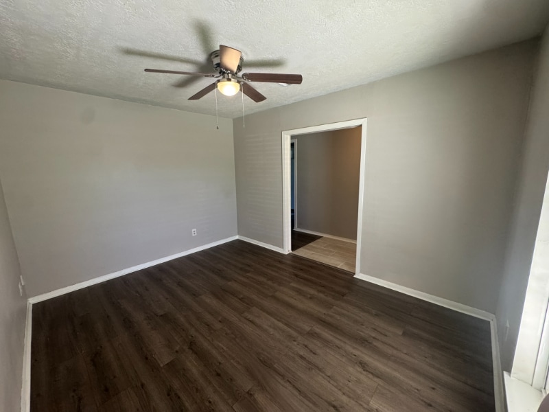 Building Photo - 2714 5th Ave N