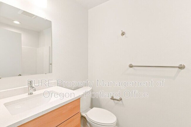 Building Photo - 6786 N McKenna