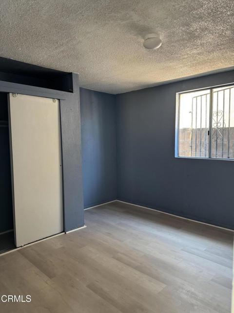 Building Photo - 516 S Sadler Ave