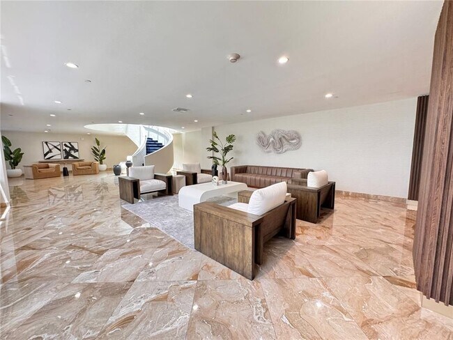 Building Photo - 1370 S Ocean Blvd