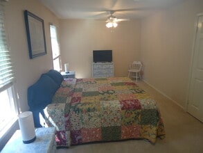 Building Photo - 11347 Cromwell Ct