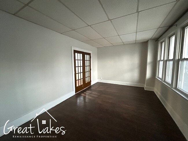 Building Photo - 3827 Trowbridge St